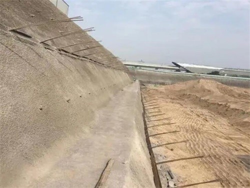 两当河道边坡加固